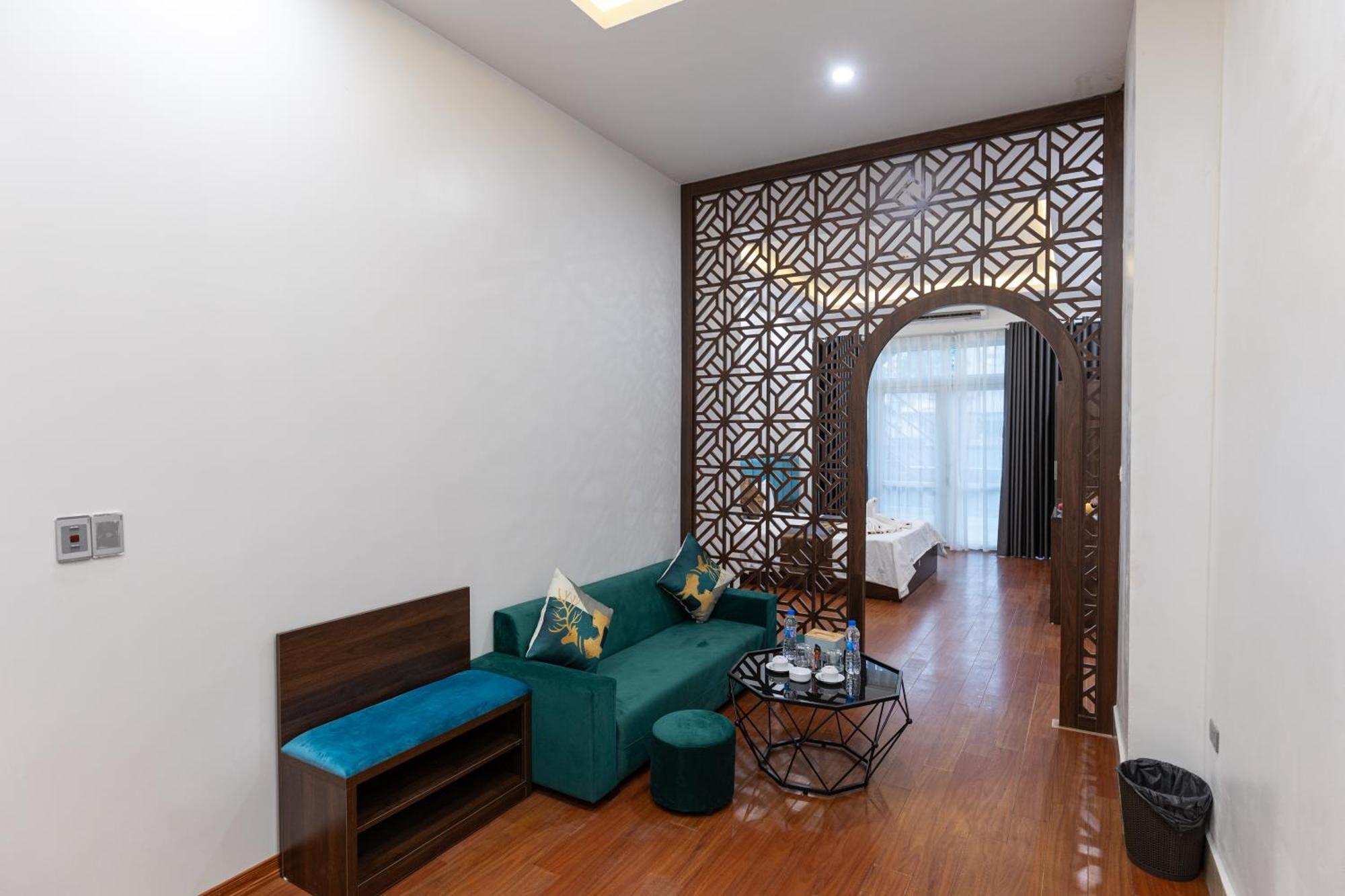 Hoang Gia Hotel Dong Anh Extérieur photo