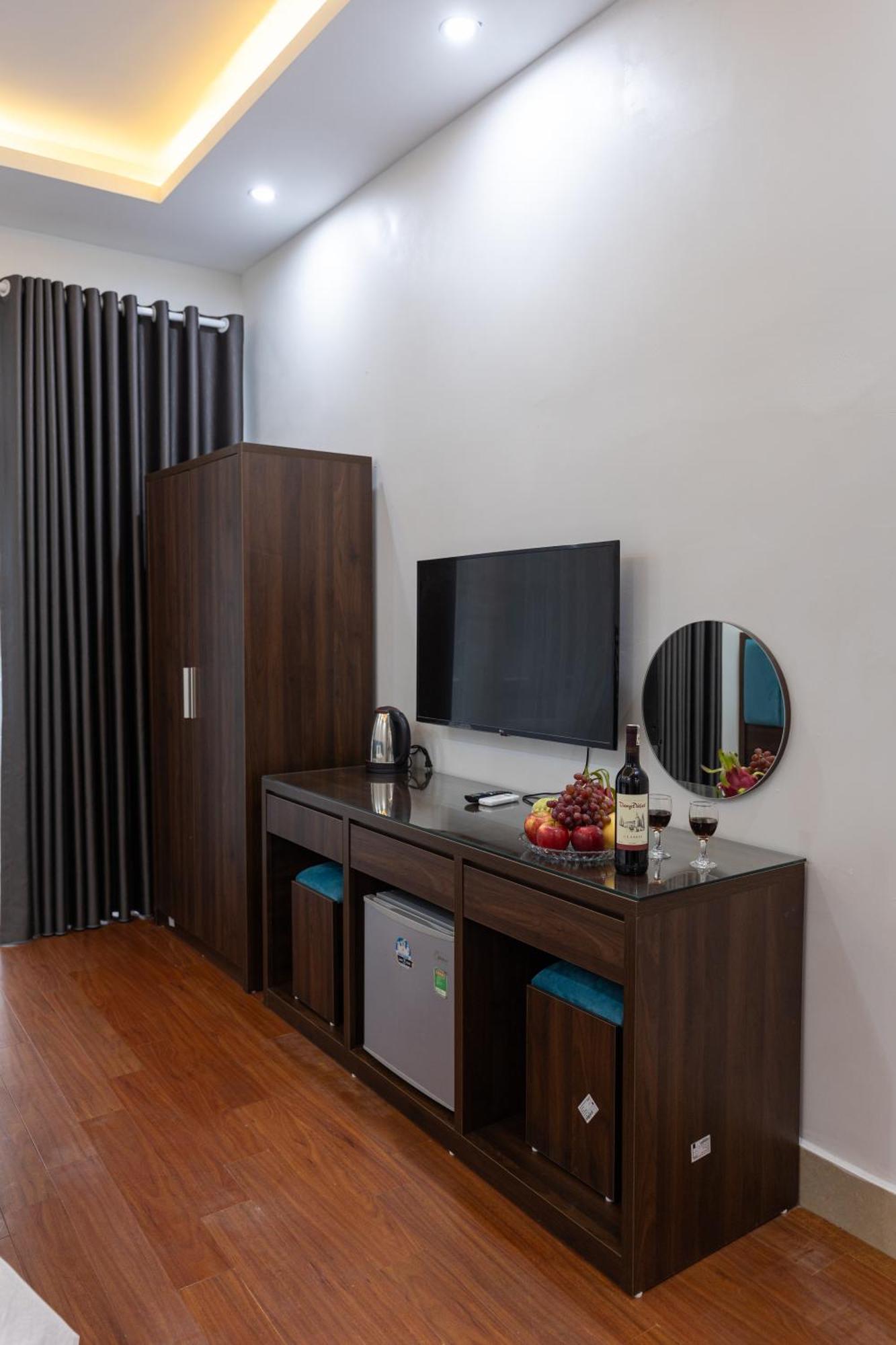 Hoang Gia Hotel Dong Anh Extérieur photo