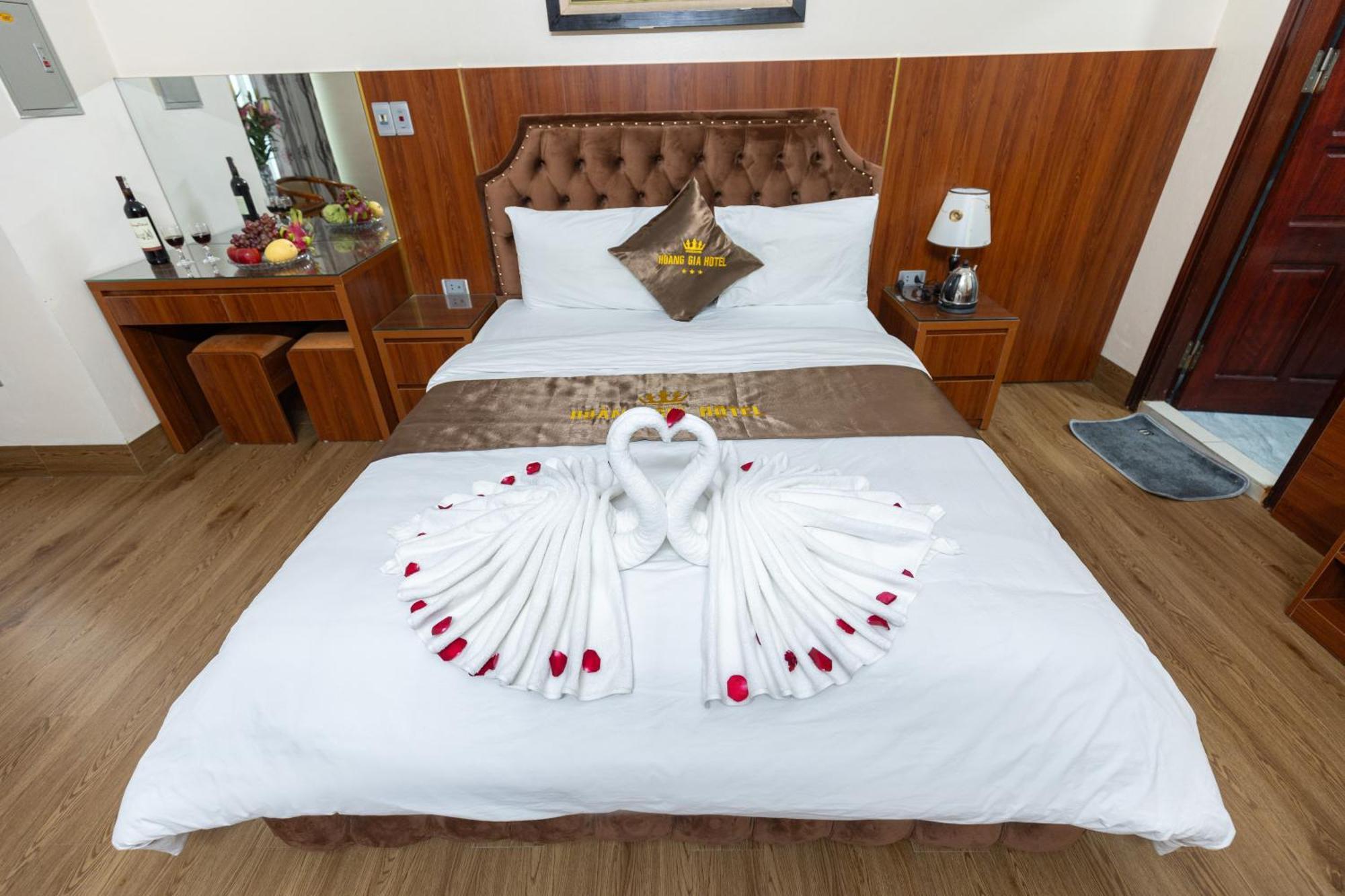 Hoang Gia Hotel Dong Anh Extérieur photo